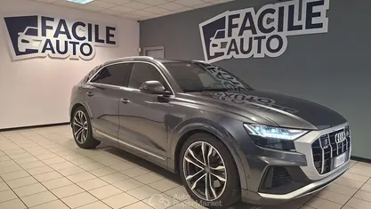 Grigio Usata 2019 Audi SQ8 Comfort SUV | 65.000 € (Molto cara)