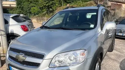 Usata Chevrolet Captiva LTZ 150 CV (110 kW) 2009 Grigio SUV