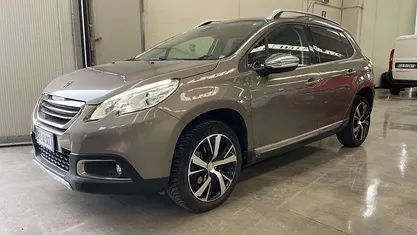 Grigio Usata 2016 Peugeot 2008 Allure SUV | 9900 € (Buon prezzo)