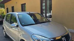 Argento Usata 2008 Dacia Sandero Lauréate Due volumi | 3700 € (Buon prezzo)