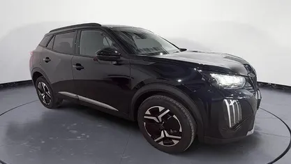 Usata Peugeot 2008 Allure 102 CV (75 kW) 2025 Nero SUV