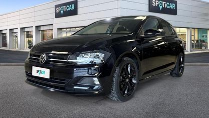 Begagnad VW Polo Comfortline 95 HK (69 kW) 2021 Svart Halvkombi