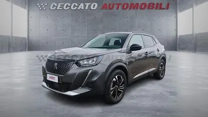 Usata Peugeot 2008 Allure 131 CV (96 kW) 2023 Grigio SUV