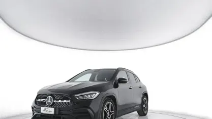 Usata Mercedes GLA200 Premium 150 CV (110 kW) 2022 Nero SUV