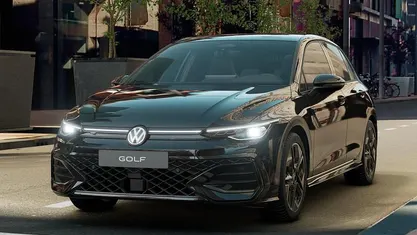 Usata VW Golf VIII R-line Plus 115 CV (84 kW) 2026 Berlina