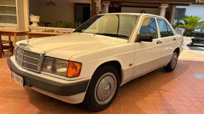 Usata Mercedes 190 75 CV (55 kW) 1990 Bianco Berlina
