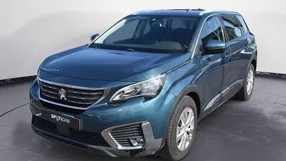 Verde Usata 2017 Peugeot 5008 Business-Line SUV | 12.900 € (Buon prezzo)