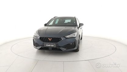 Usado Cupra Leon 150 CV (110 kW) 2023 Gris Familiar