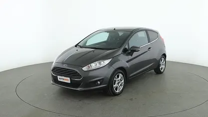 Usata Ford Fiesta Titanium 75 CV (55 kW) 2017 Grigio Utilitaria
