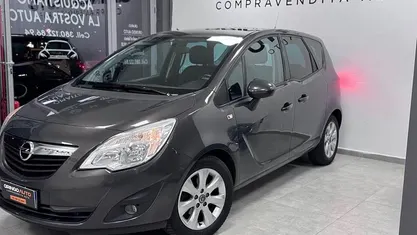 Usata 2013 Opel Meriva Monovolume | 5900 € (Buon prezzo)