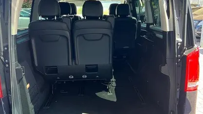 Blu Usata 2019 Mercedes V250 Premium Monovolume | 38.900 € (Ottimo prezzo)