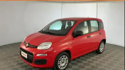 Usata Fiat Panda Easy 70 CV (51 kW) 2019 Rosso Utilitaria