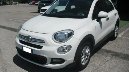 Usata Fiat 500X Pop Star 95 CV (69 kW) 2016 Bianco SUV