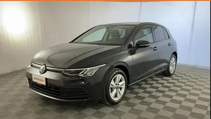 Usata 2021 VW Golf VII Life | 19.899 € (Buon prezzo)