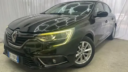 Usata Renault Mégane III Intens 110 CV (80 kW) 2016 Nero Berlina