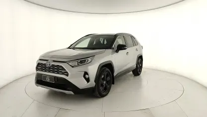 Usata Toyota RAV4 Hybrid Style 222 CV (163 kW) 2019 Grigio metallizzato SUV