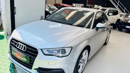 Grigio Usata 2014 Audi A3 Tre volumi | 12.500 € (Buon prezzo)