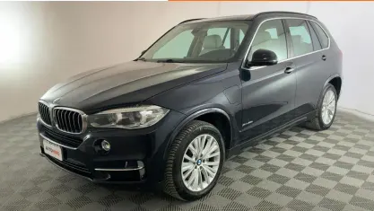 Begagnad BMW X5 Luxury Line 313 HK (230 kW) 2016 Blå SUV