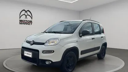Usata Fiat Panda 4x4 S 86 CV (63 kW) 2018 Bianco gelato Utilitaria
