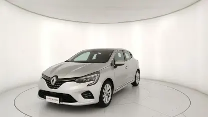Usata Renault Clio V Intens 140 CV (102 kW) 2022 Grigio Utilitaria