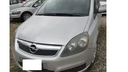 Usata Opel Zafira Cosmo 120 CV (88 kW) 2007 Grigio Monovolume