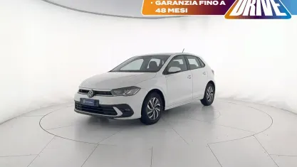 Usata VW Polo Life 95 CV (69 kW) 2023 Pure white Utilitaria