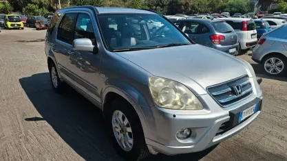 Usata Honda CR-V ES 140 CV (102 kW) 2006 Grigio SUV