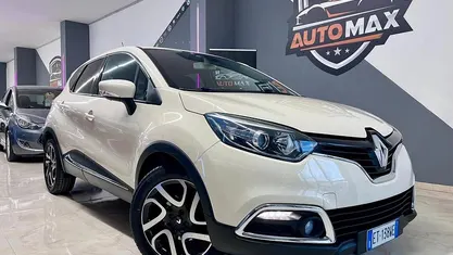 Usata 2013 Renault Captur SUV | 5800 € (Buon prezzo)