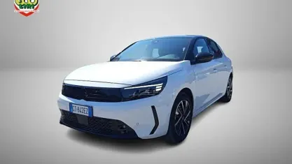 Usata Opel Corsa 101 CV (74 kW) 2024 Bianco Utilitaria