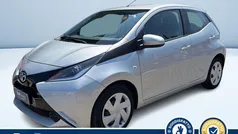 Usata 2016 Toyota Aygo X-play Due volumi | 9000 € (Buon prezzo)