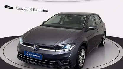 Grigio Usata 2023 VW Polo Style Tre volumi | 18.900 € (Buon prezzo)