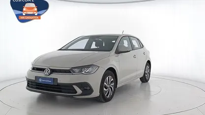 Usata VW Polo Life 95 CV (69 kW) 2023 Ascot grey Utilitaria