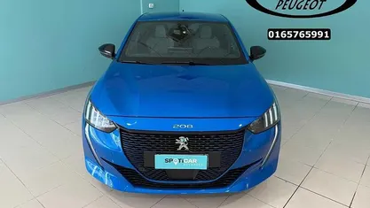 Usata Peugeot e-208 GT 56 kW (77 CV) 2021 Blu Utilitaria