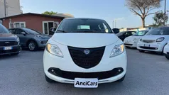 Bianco Usata 2014 Lancia Ypsilon Due volumi | 5990 € (Buon prezzo)