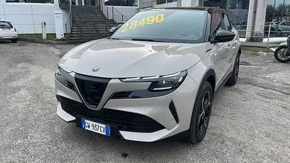Usata Alfa Romeo Junior Edizione Speciale 145 CV (106 kW) 2024 Avorio SUV