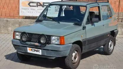 Usata Fiat Panda 4x4 48 CV (35 kW) 1987 Grigio Utilitaria