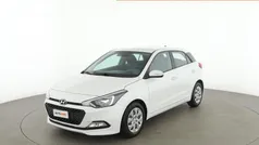 Bianco Usata 2017 Hyundai i20 Classic Tre volumi | 7999 € (Buon prezzo)