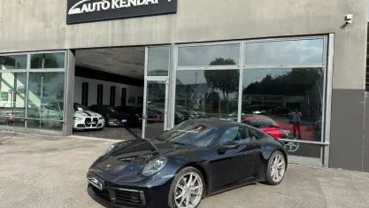 Usata Porsche 911 Carrera 385 CV (283 kW) 2022 Viola Coupé