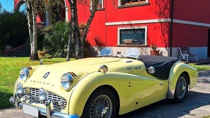 Usata Triumph TR3 98 CV (72 kW) 1950 Giallo Cabrio