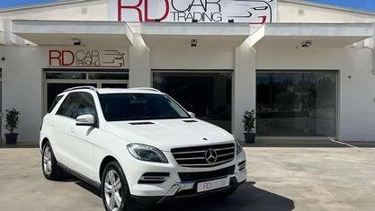 Bianco Usata 2015 Mercedes ML250 Premium SUV | 13.500 € (Super prezzo)