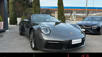 Usata Porsche 911 Carrera 4 Cabriolet 385 CV (283 kW) 2021 Grigio Cabrio