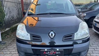 Nero Usata 2010 Renault Modus Expression Monovolume | 3000 € (Buon prezzo)