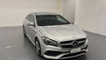 Usata Mercedes CLA200 Premium 136 CV (100 kW) 2019 Grigio Station wagon