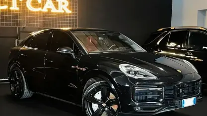 Usata Porsche Cayenne 549 CV (403 kW) 2019 Nero SUV