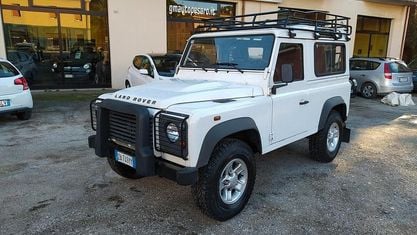 Usata Land Rover Defender 122 CV (89 kW) 2011 Bianco Station wagon