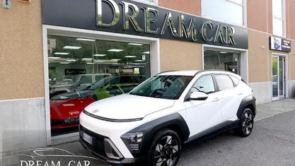 Usata Hyundai Kona 120 CV (88 kW) 2023 Bianco pastello SUV