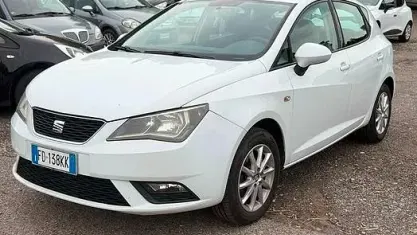 Usata Seat Ibiza CONNECT 75 CV (55 kW) 2016 Bianco Berlina