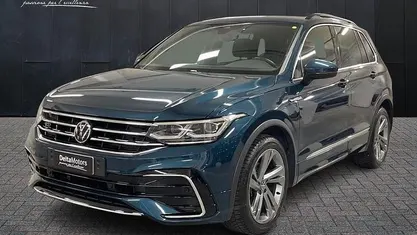 Usata VW Tiguan R-line 150 CV (110 kW) 2022 Blu metallizzato SUV