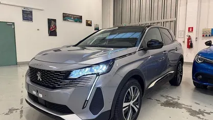 Grigio metallizzato Usata 2024 Peugeot 3008 Allure SUV | 20.400 € (Buon prezzo)