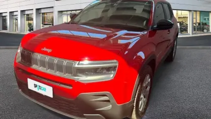 Usata Jeep Avenger Altitude 101 CV (74 kW) 2024 Rosso SUV